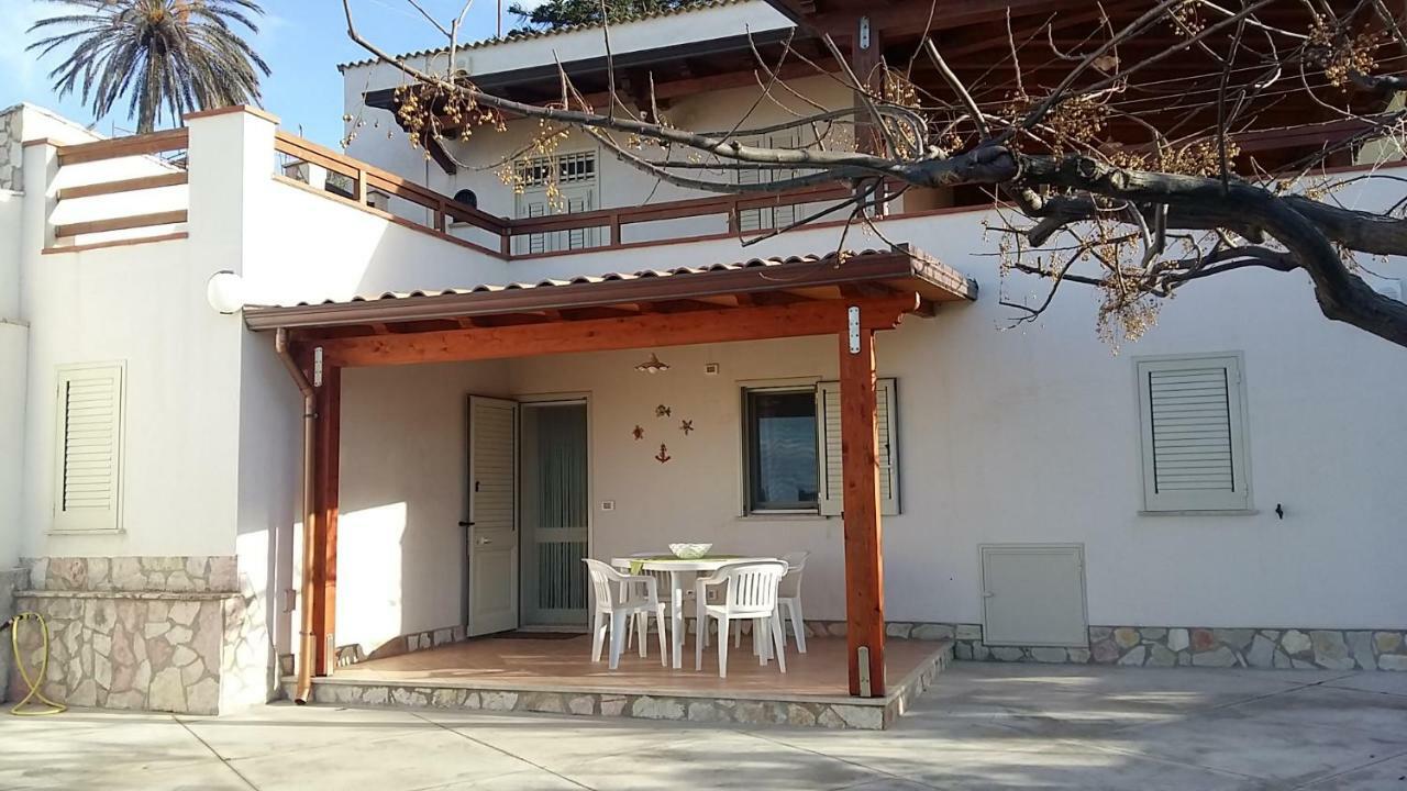Casa Vacanza Demi Alcamo Marina Exterior photo